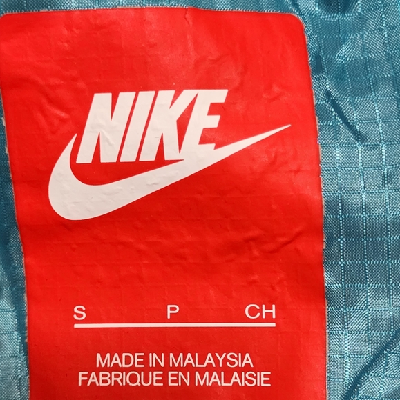Multicolor Nike windrunner light jacket size small - Picture 4 of 7